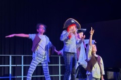 09-Das-g.-Leben-d.-Piraten-Sofia-Anchez-Bedya-Annika-Stumpner-Flora-Holzmueller-Anna-Maria-Koeglberger